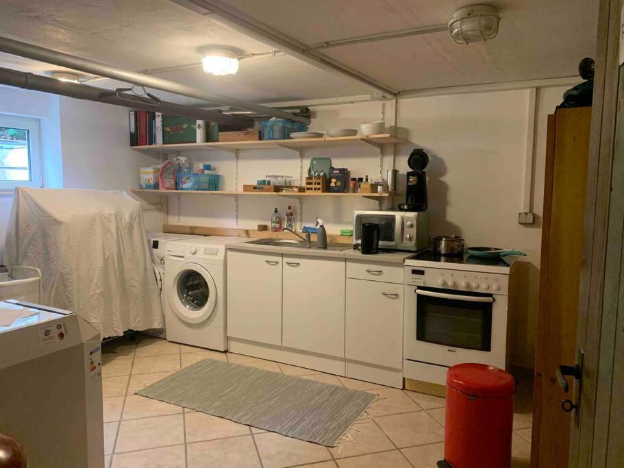 Апартаменты Souterrain Whg Im Einfamilienhaus -Zentral In Frankfurt Франкфурт-на-Майне Экстерьер фото